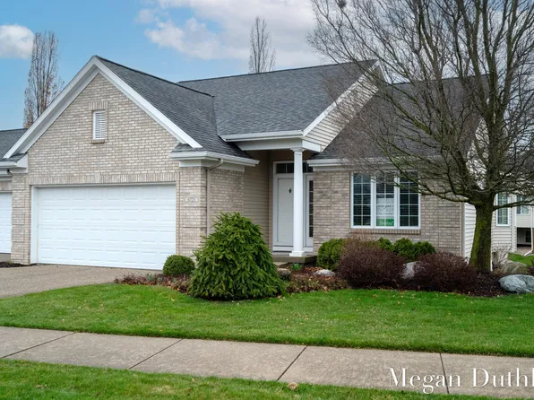 6721 Gracepoint Dr SE, Caledonia, MI 49316