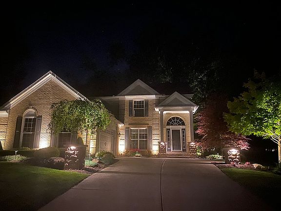 4th image of 19939 Hazen Dr