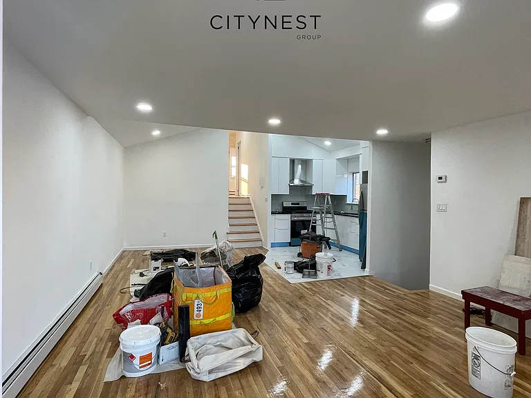 138 Bay 49 St #3 — Photo 24