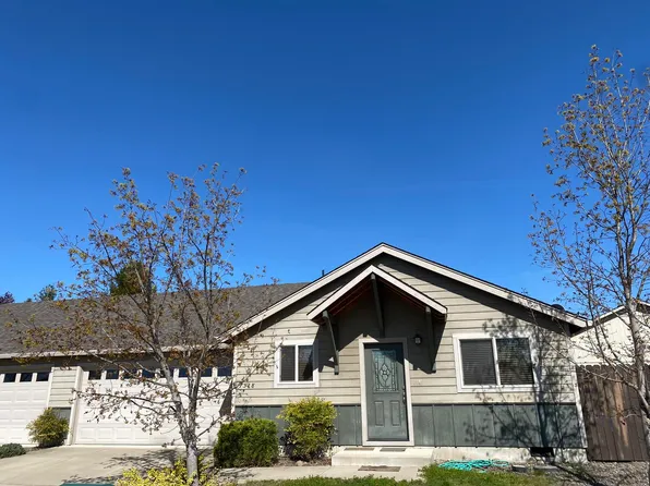 7518 Larkfield Ln, White City, OR 97503