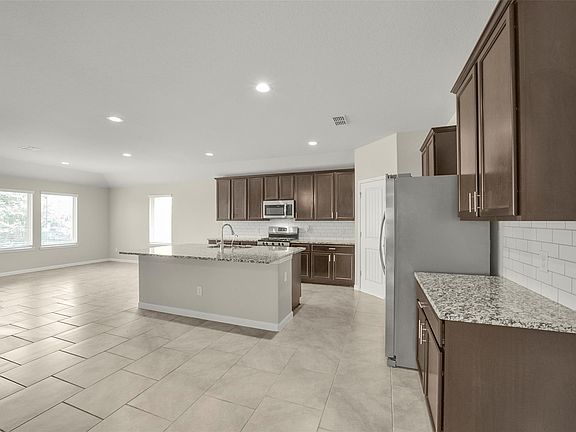 4th image of 4035 Chester Bay Ln