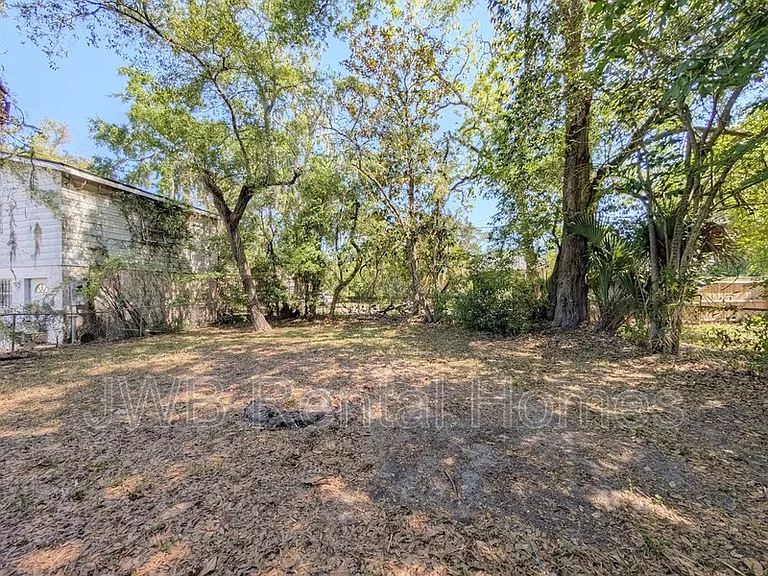 421 Golfair Blvd — Photo 15