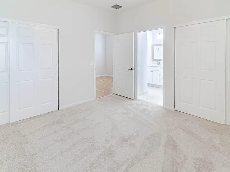 356 SE Bloxham Way — Photo 35