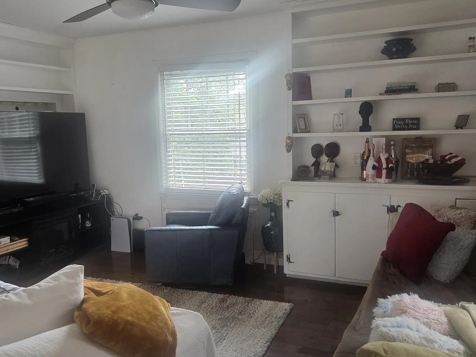 5 bed, $4,137 — Photo 3