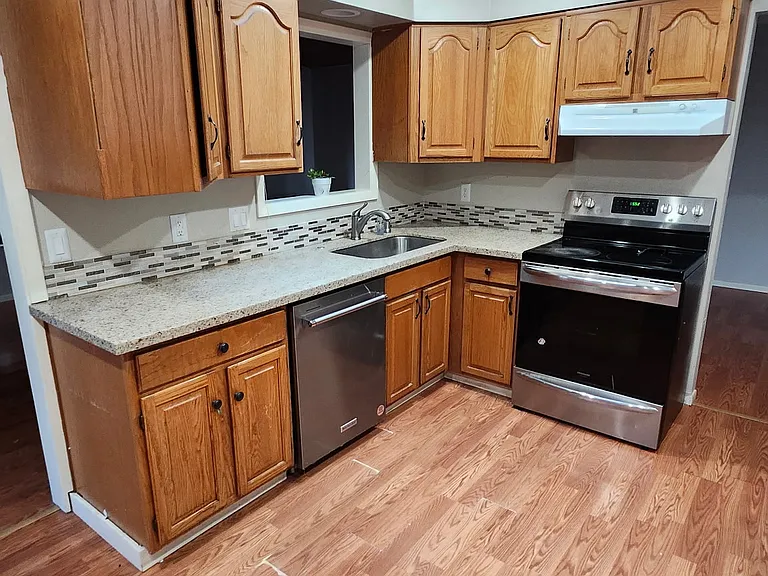 13110 SW Ash Dr — Photo 29