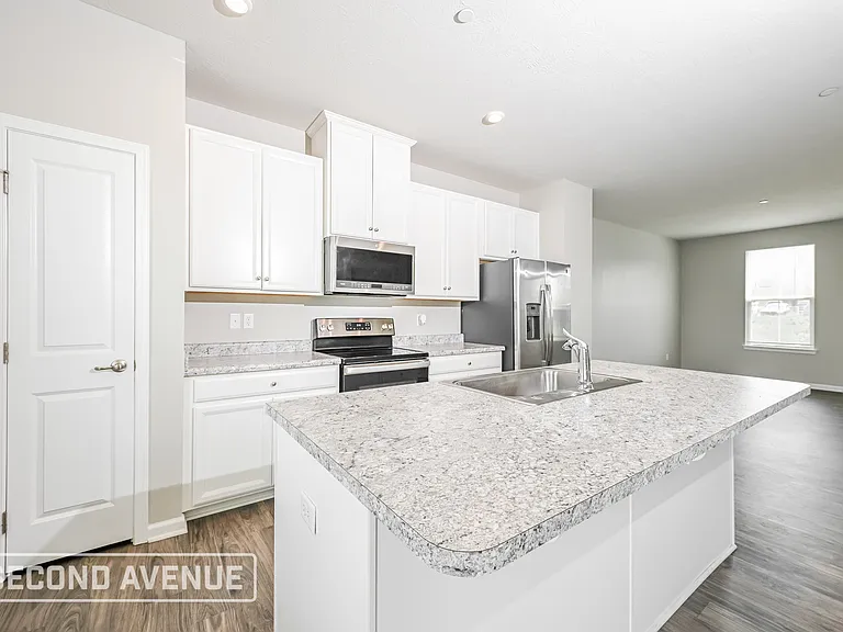 2024 Cade Dr — Photo 8