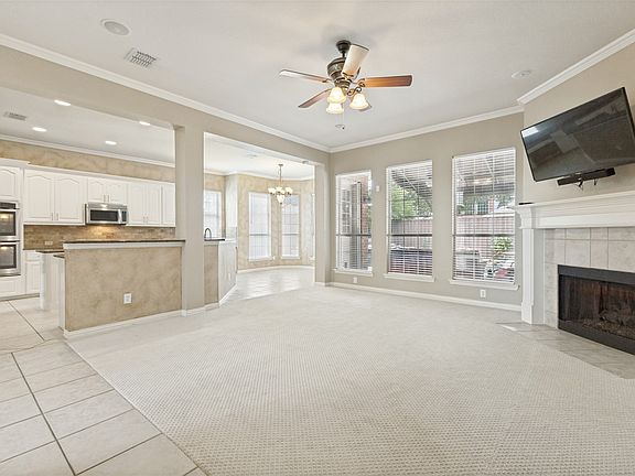 5th image of 530 Weeping Willow Rd