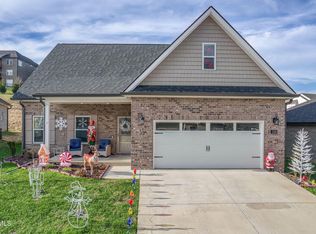 226 Quiet Stroll Ln, Gray, TN 37615
