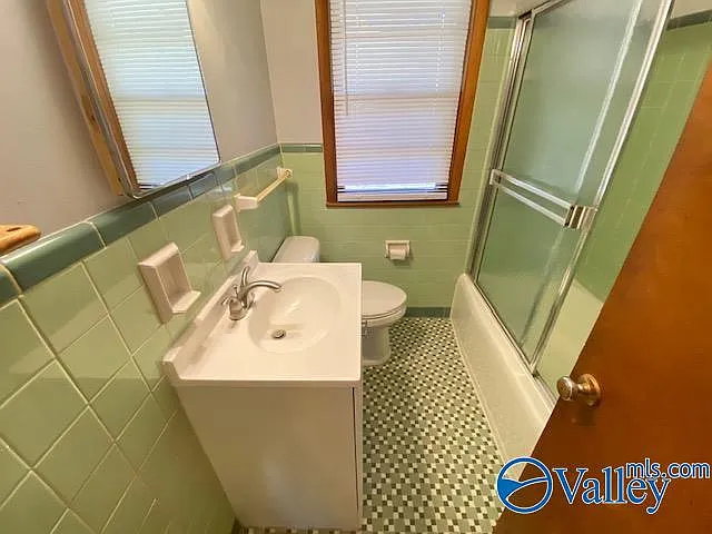 3609 Lakewood Rd NW — Photo 9
