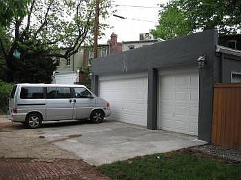2nd image of 1400 E St SE