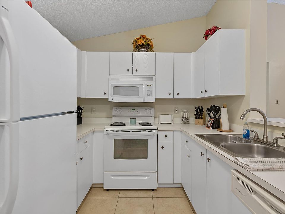1st image of 5530 NW 61st Street #326