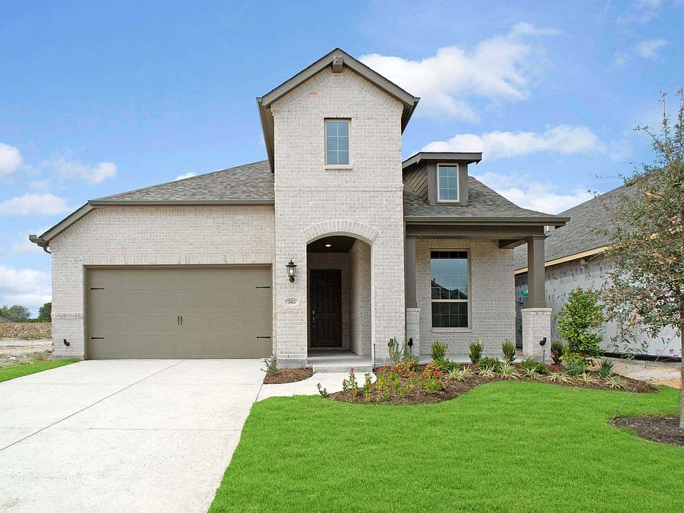 1st image of 3411 Charleston Dr