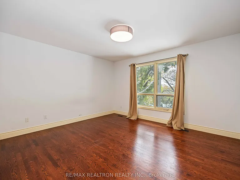 12 Donwoods Dr — Photo 28
