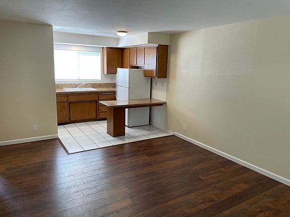 3rd image of 399 Ellwood Beach Dr #4