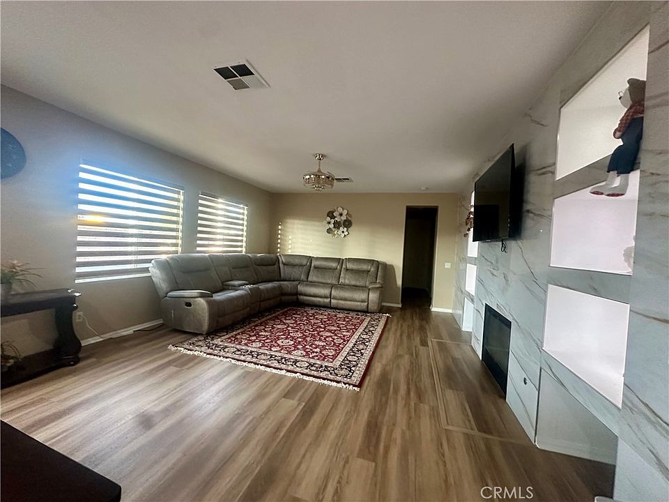 2nd image of 26620 Quartz Rd