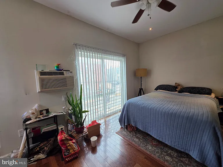 4043 Spring Garden St #2F — Photo 8