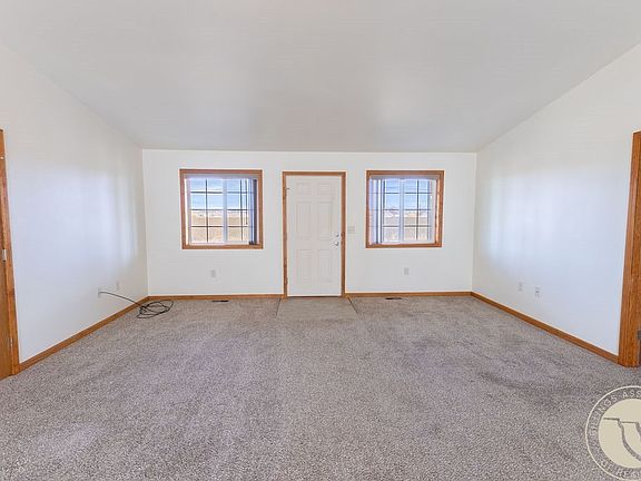5th image of 2490 Trask Cir
