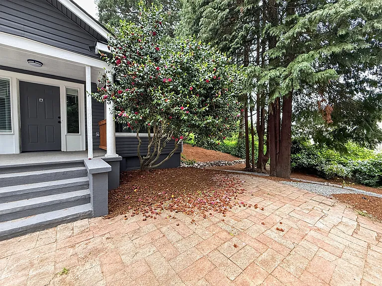 12910 74th Ave S #A — Photo 35