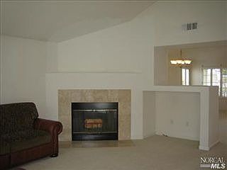 3rd image of 563 Abbey Ct