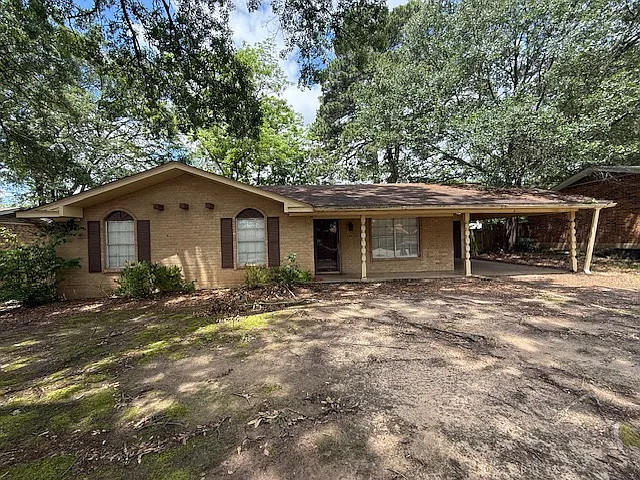 609 Milligan Dr — Photo 1