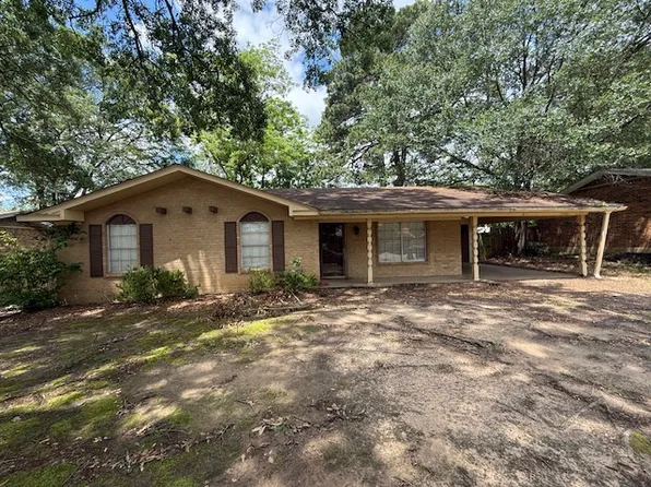 609 Milligan Dr, Longview, TX 75604