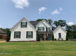 4144 Bakersfield Dr, Nesbit, MS 38651
