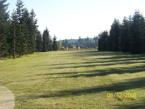 4th image of 70 Airplane Ln