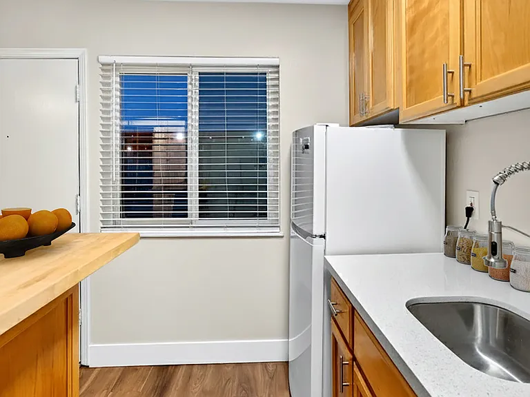 2 bedroom kitchen