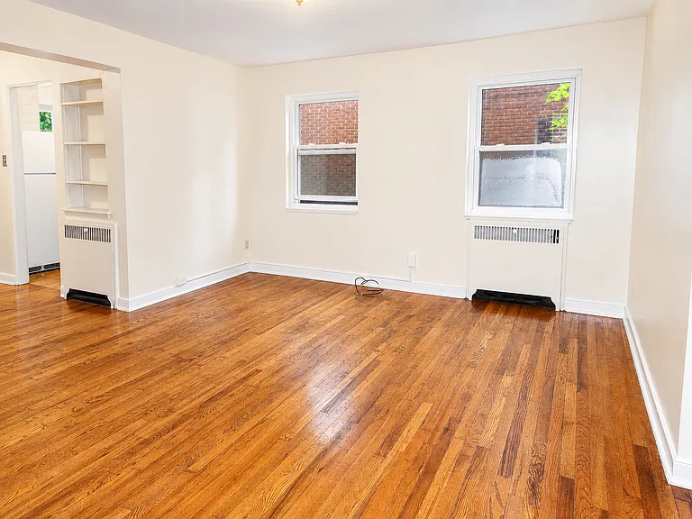 183 Morrison Dr — Photo 6