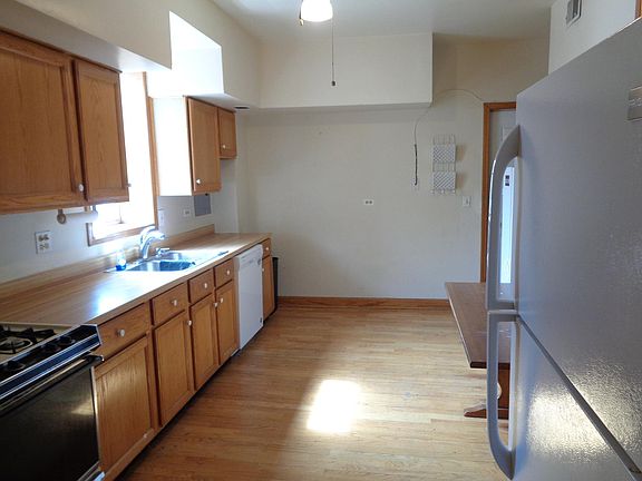4th image of 2656 N Lincoln Ave #3