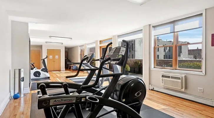 Rented by Compass | media 23