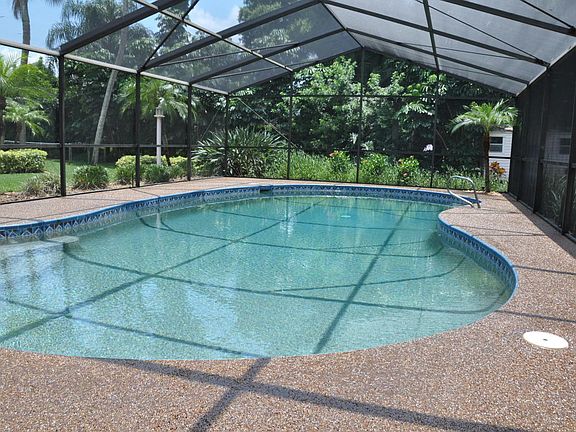 4th image of 3859 N Indian River Dr