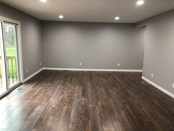 3rd image of 15131 State Road 120