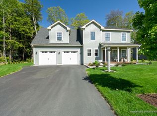 115 Forest Glen Lane, Topsham, ME 04079