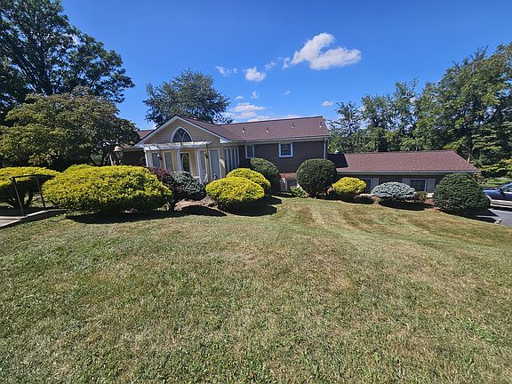 2nd image of 1525 Brunswick Rd