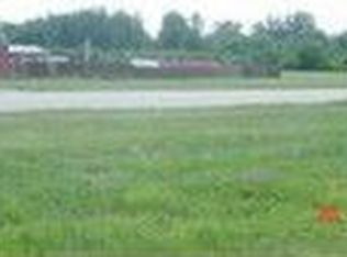 28425 Eureka Rd, Romulus, MI 48174