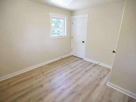 5th image of 3131 Copley St SW Unit C