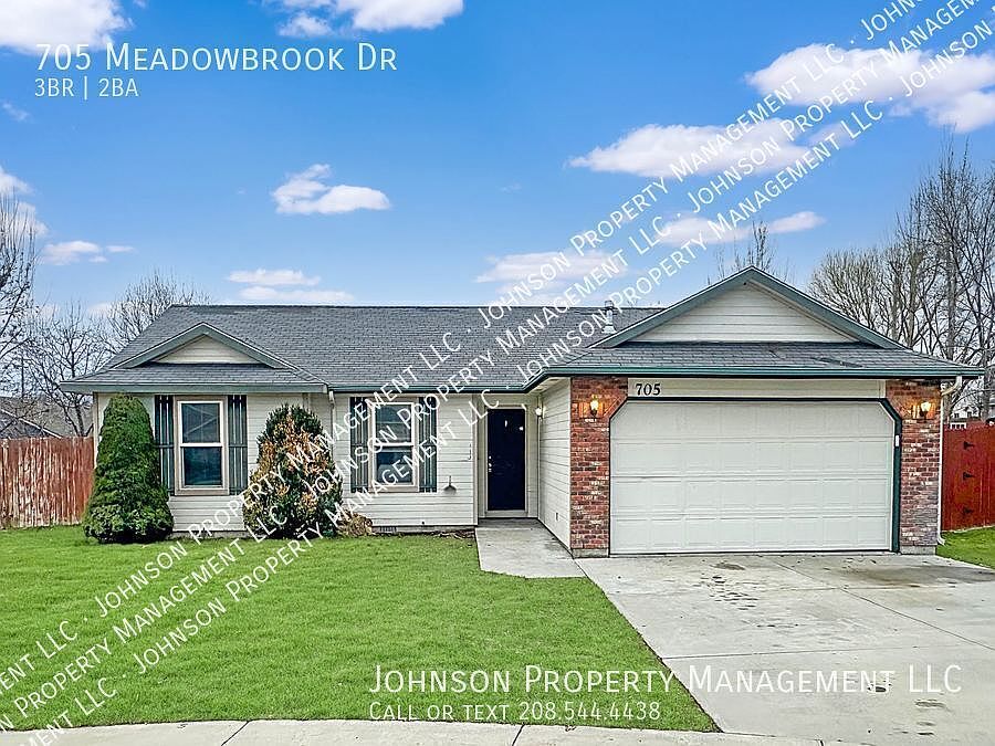 1st image of 705 Meadowbrook Dr