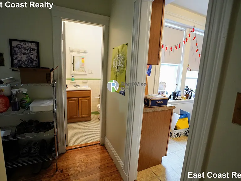 127 Sutherland Rd #C — Photo 5