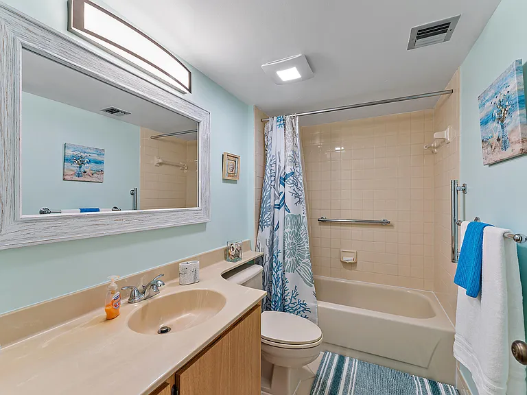 1001 Seafarer Cir #204 — Photo 35