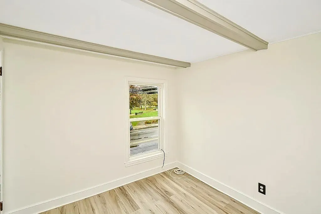 2 bed, 650 sqft, $2,000 — Photo 4