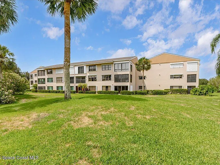 6165 S Mirror Lake Dr #103 — Photo 4