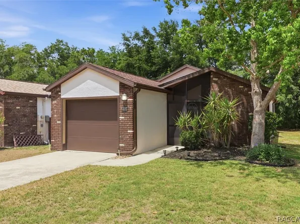 54 Jamaica St, Homosassa, FL 34446