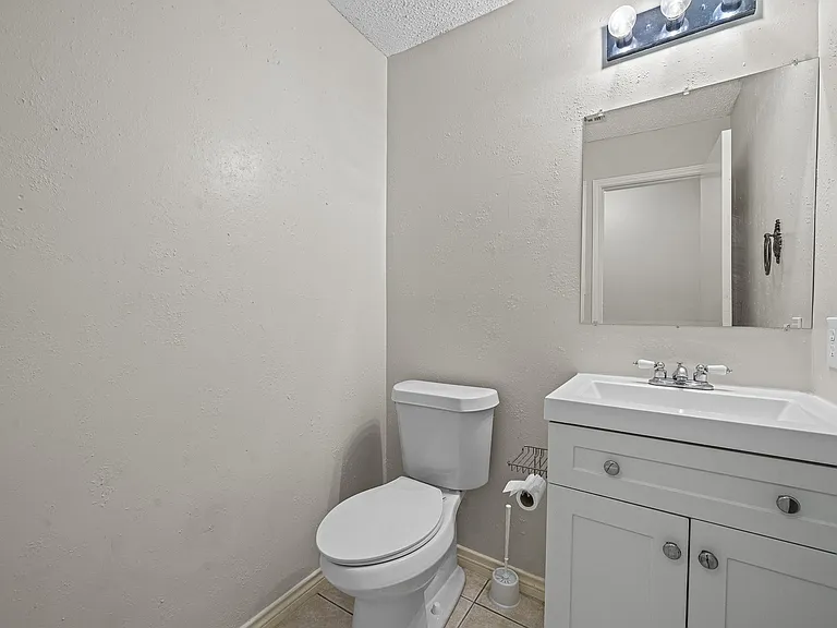 11123 Gatesden Dr — Photo 14