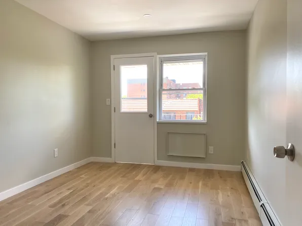 41-45 149th Street 2A image 2 of 5