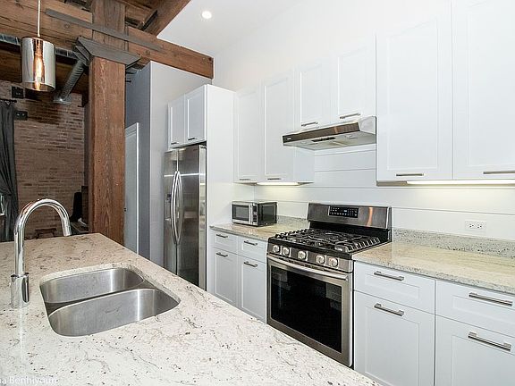 2nd image of 1600 S Jefferson St APT 103