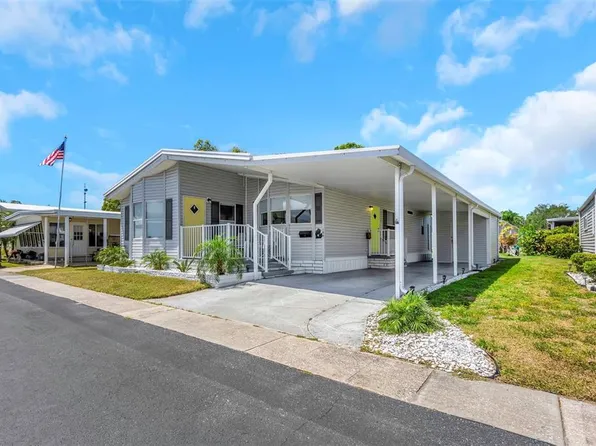 106 Thatch Palm St W, Largo, FL 33770