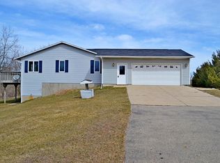 3067 Meadow Hills Dr, Middleville, MI 49333