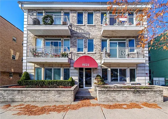 Sold by Remax Edge | media 1