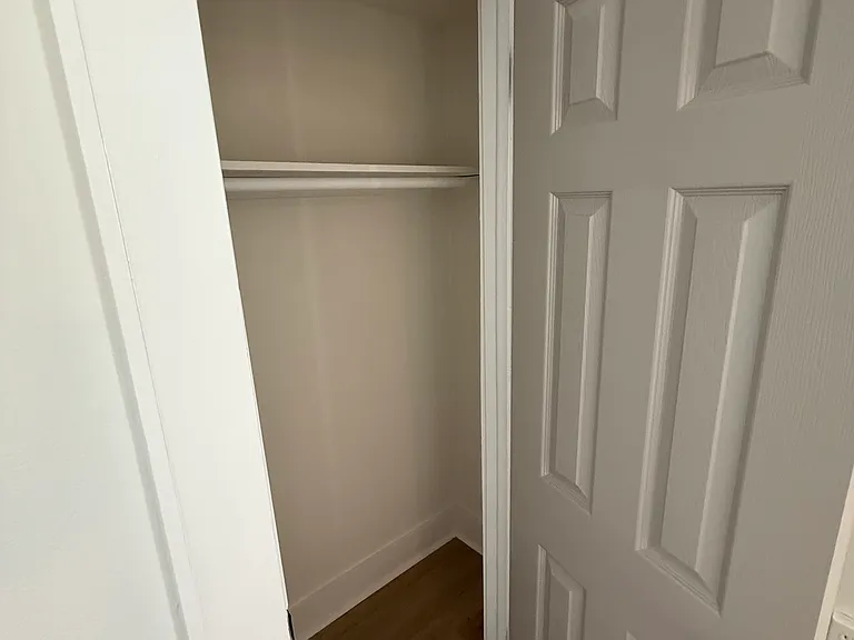 4624 Iris St N — Photo 14